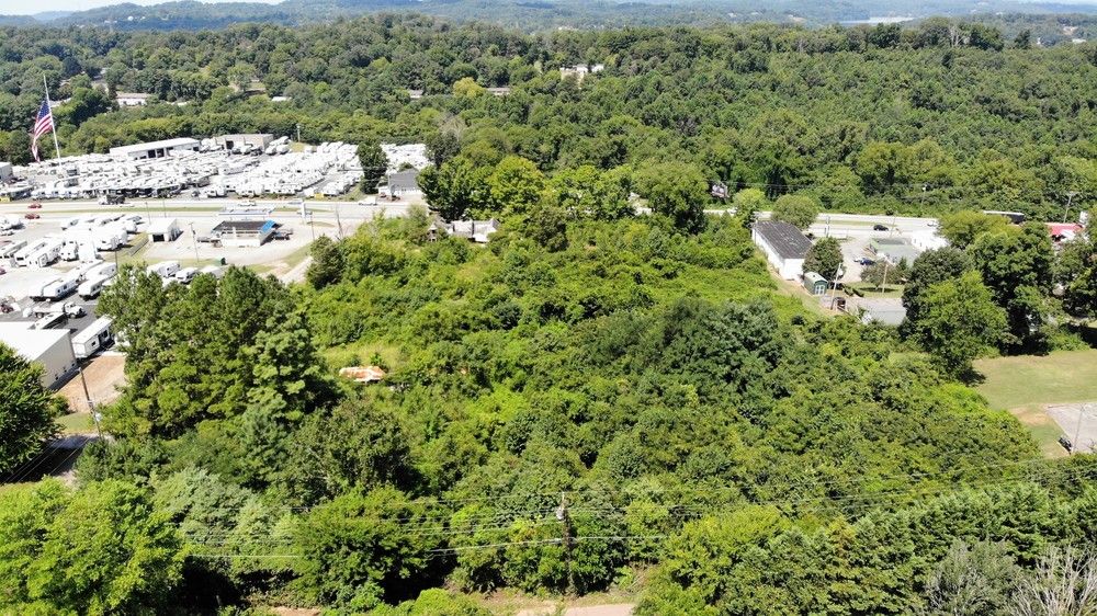 Airport Hwy Acreage: 4304 Airport Hwy, Louisville, TN 37777